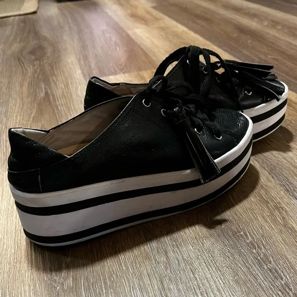 MOKAA Colombian Leather Tassels Platform Sneakers – EU 36 / US 5.5 - Picture 3 of 13